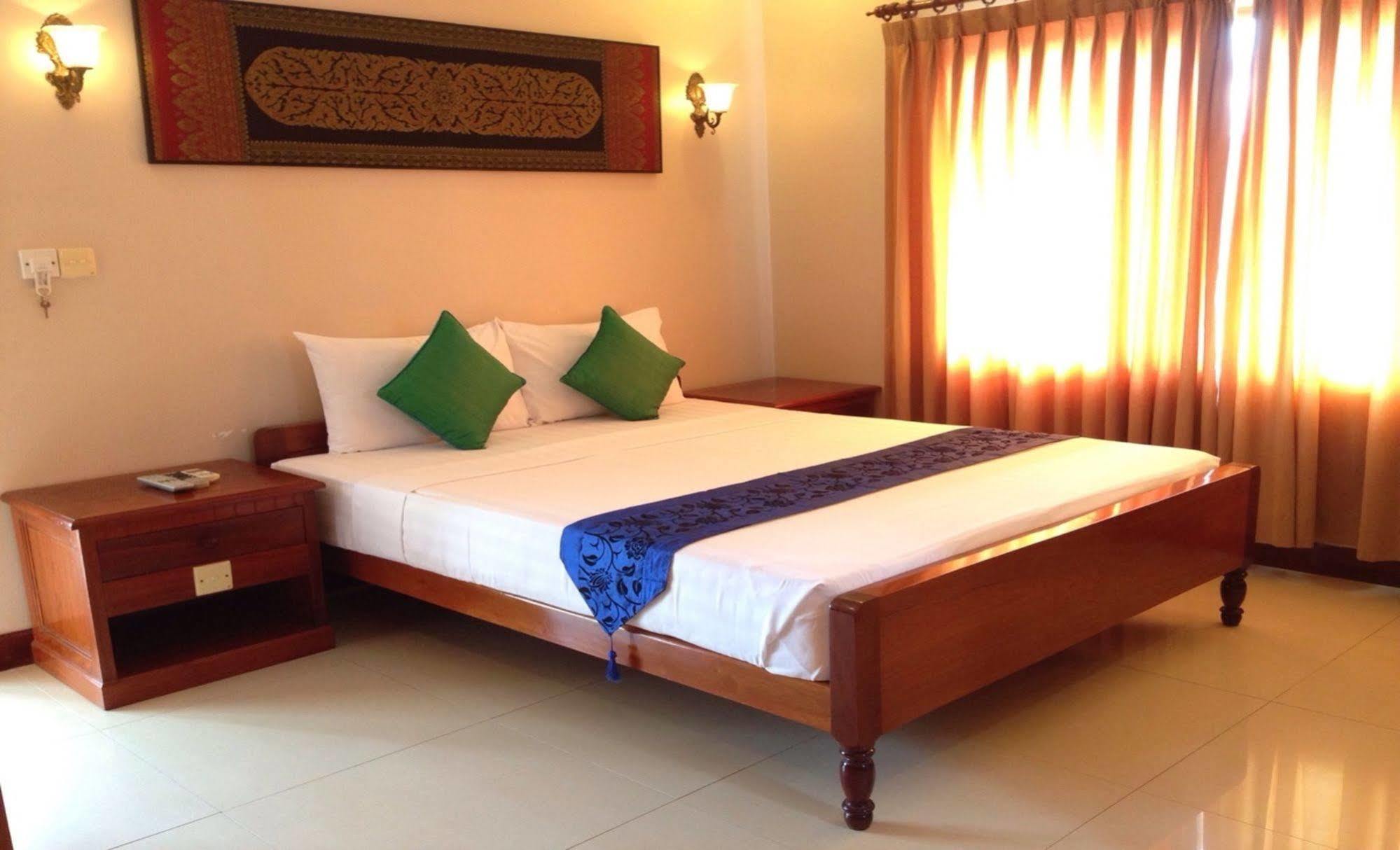 Anise Hotel And Restaurant Phnom Penh Ngoại thất bức ảnh