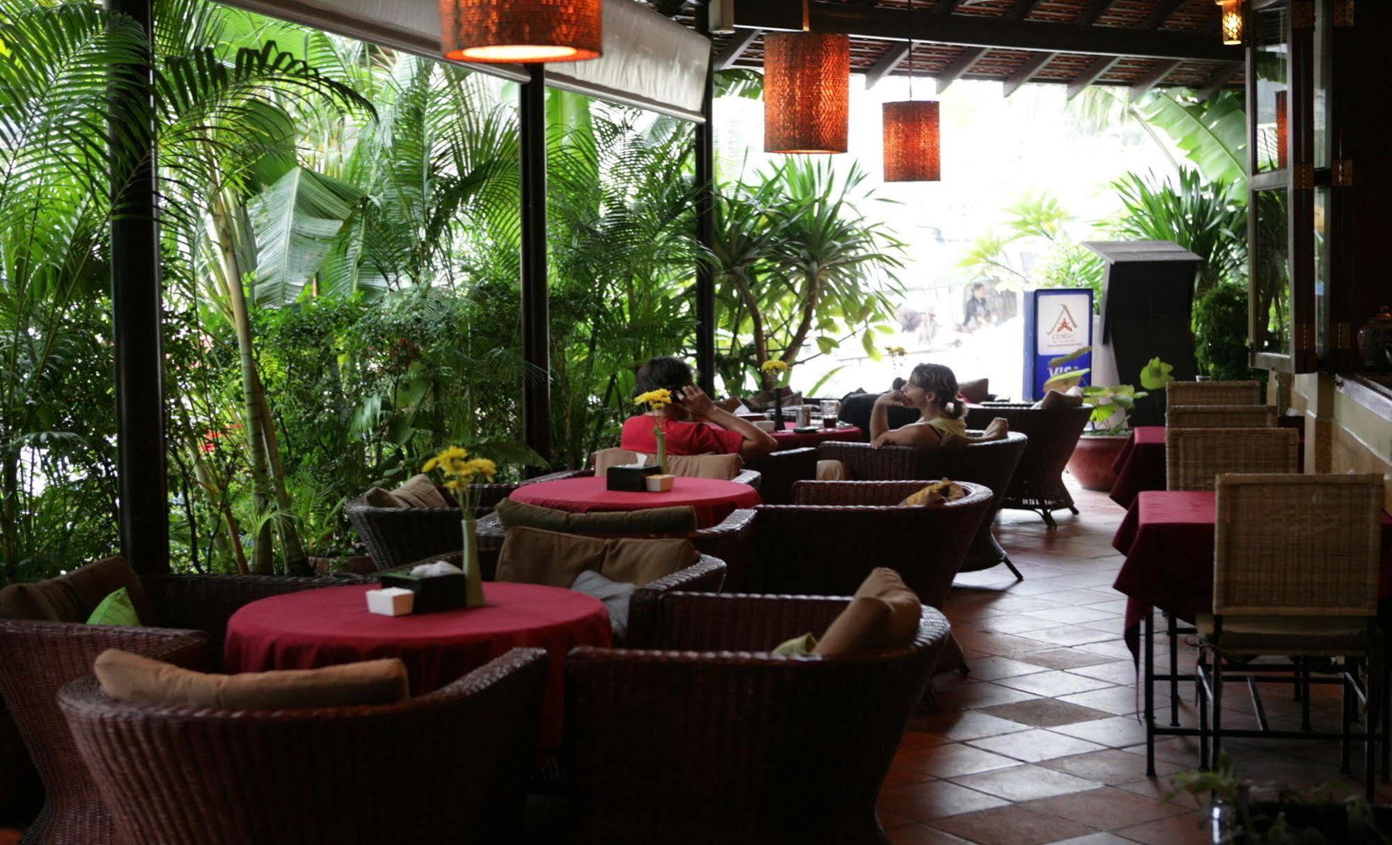 Anise Hotel And Restaurant Phnom Penh Ngoại thất bức ảnh