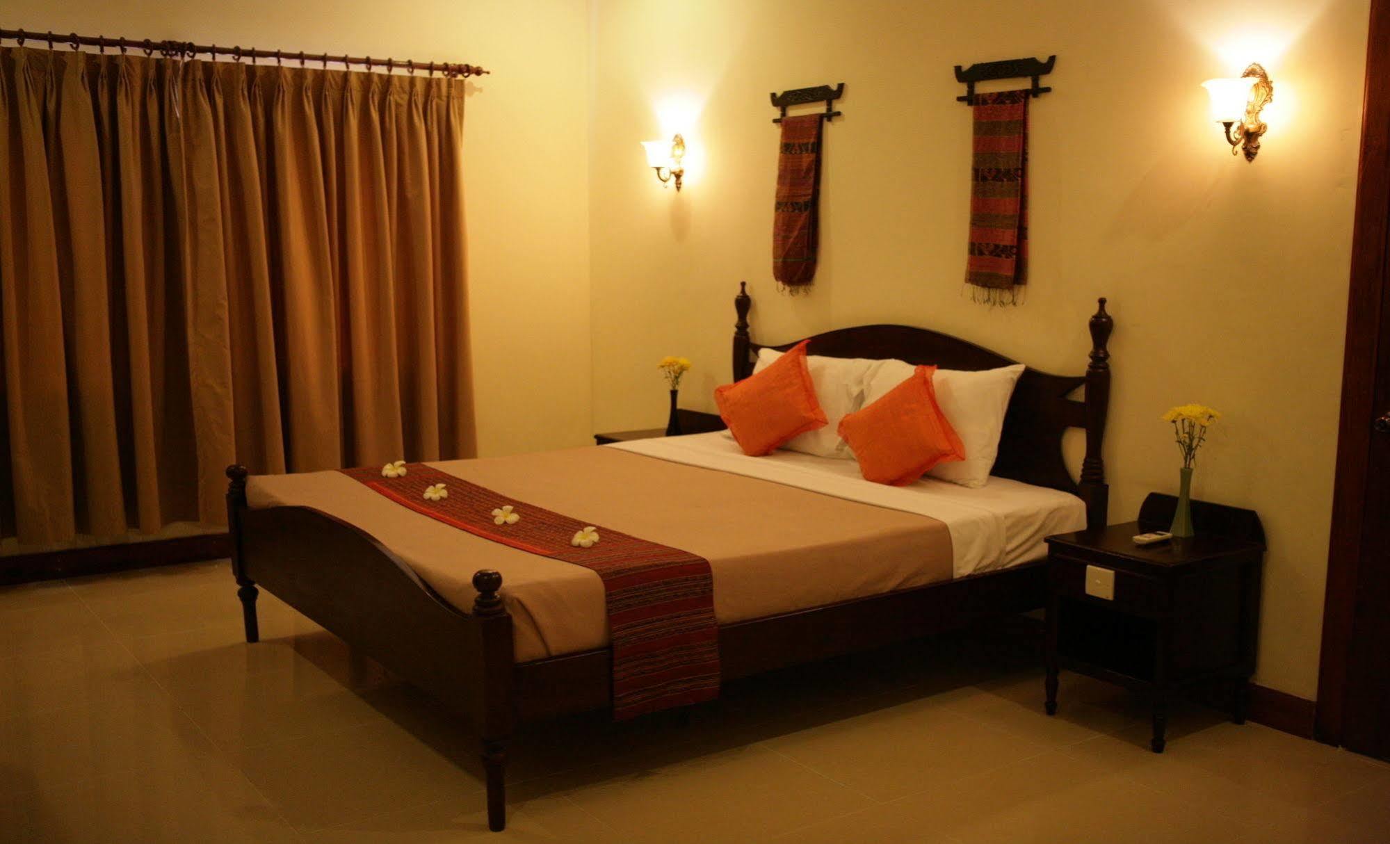 Anise Hotel And Restaurant Phnom Penh Ngoại thất bức ảnh